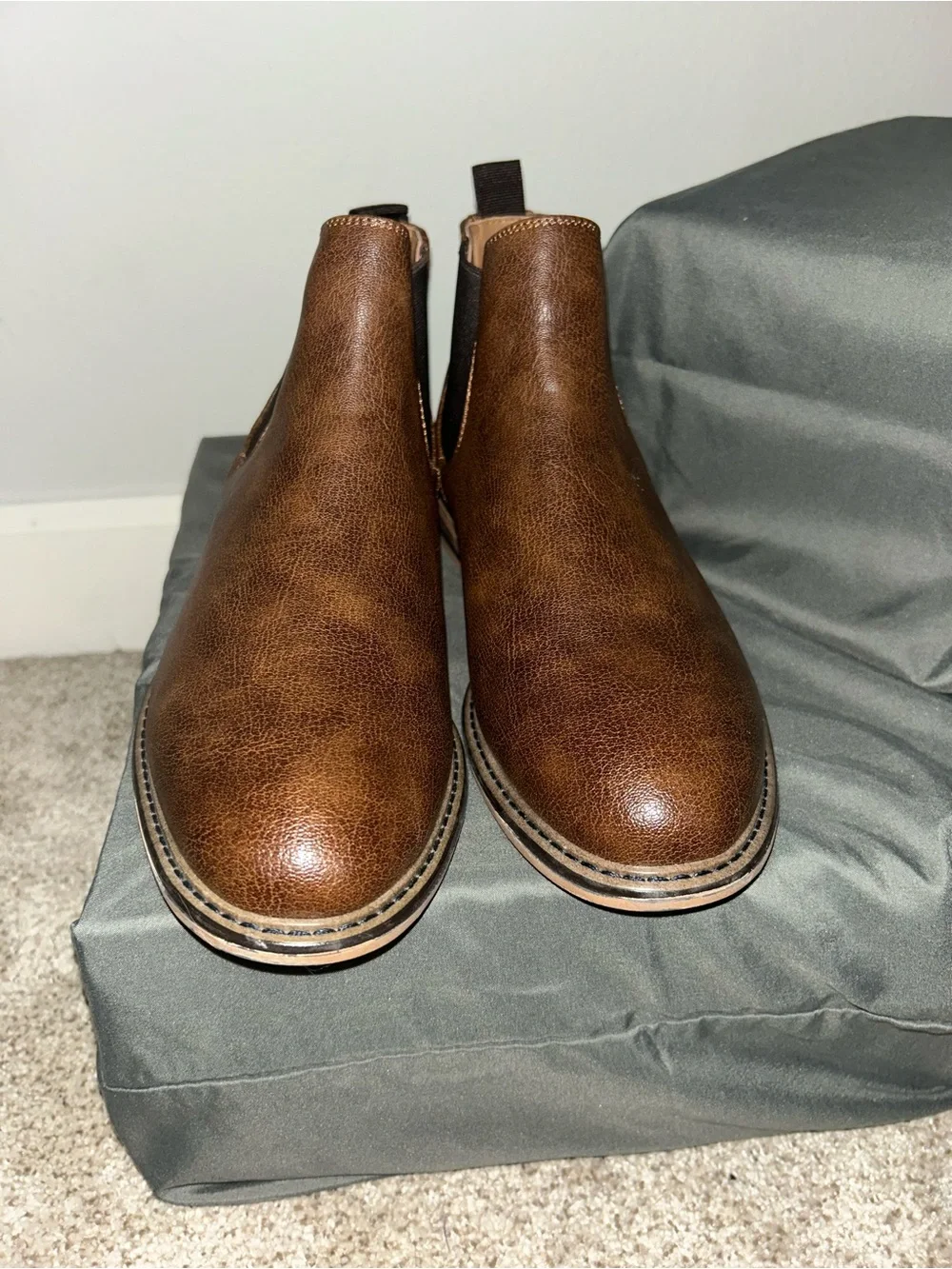 NEW Steve Madden for Buckle Gralin Chelsea Boot in Brown Sz 9
